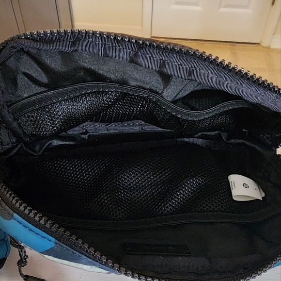 Lululemon Everywhere Belt Bag Heritage 365 Camo Hawaiian - Picture 9 of 15